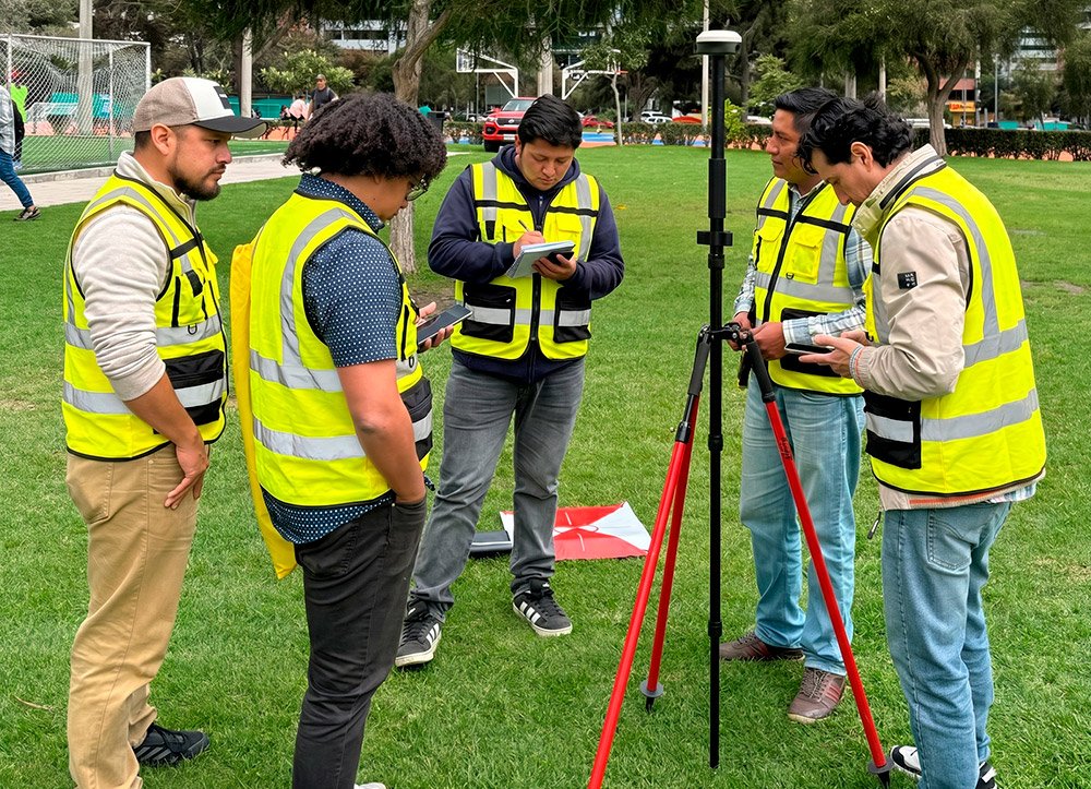 Curso de topografía con RTK y dron